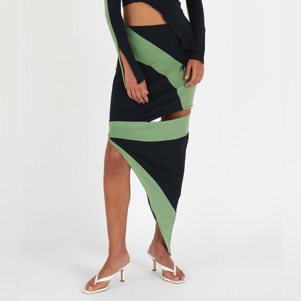 ELLISS Matcha Panel Midi Skirt Cutout Asymmetrical Black Green Colorblock Size M